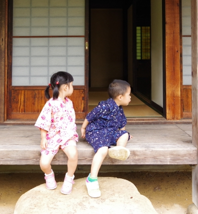 Looking out from the engawa, people could enjoy the beauty of each season while staying inside their homes