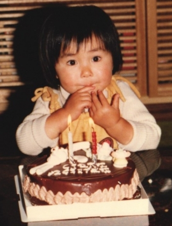 A girl celebrating her second birthday in the late Showa period.
